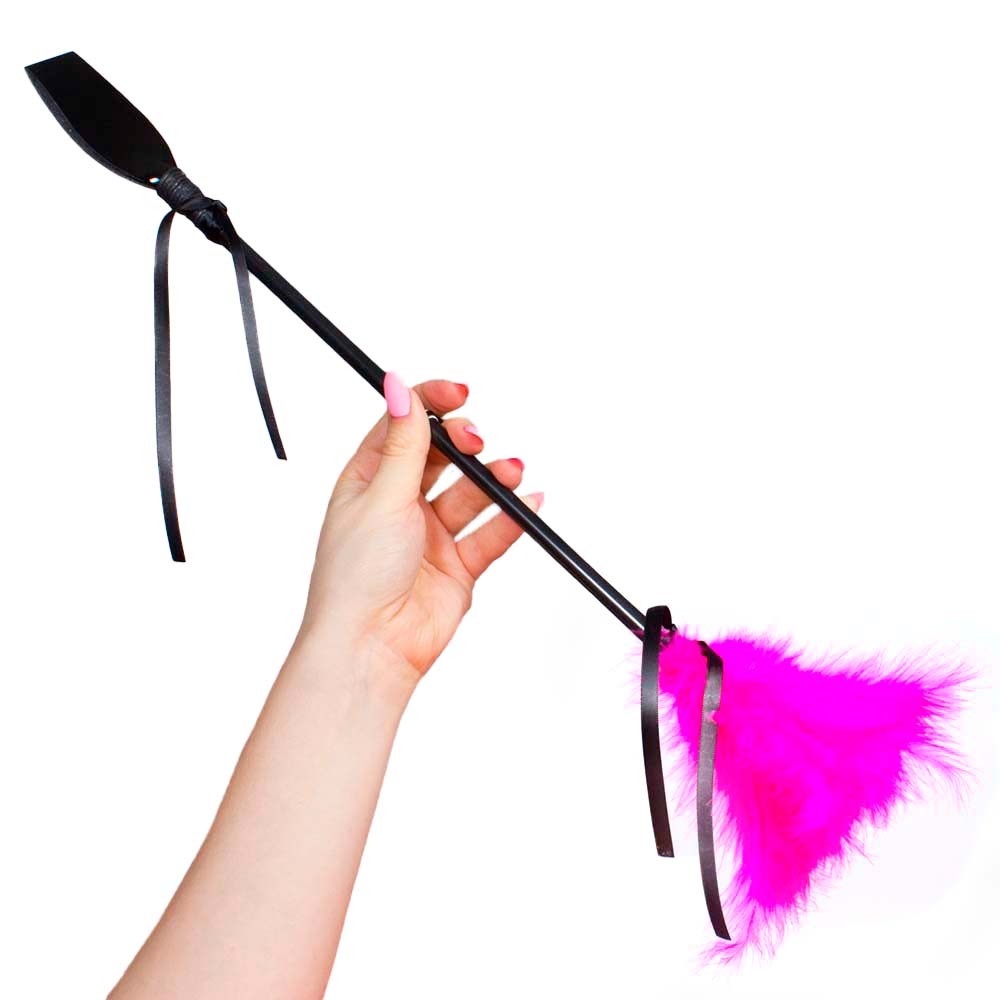 Cravache avec plumeau secret play