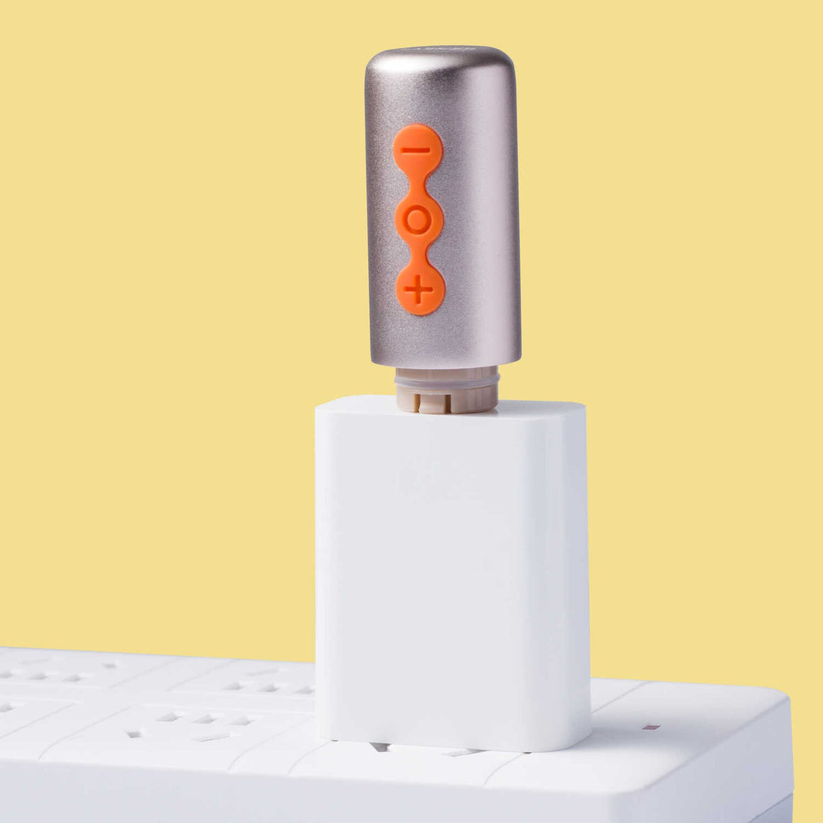 Partschinite - The naughty collection - Vibromasseur à tête interchangeable Orange